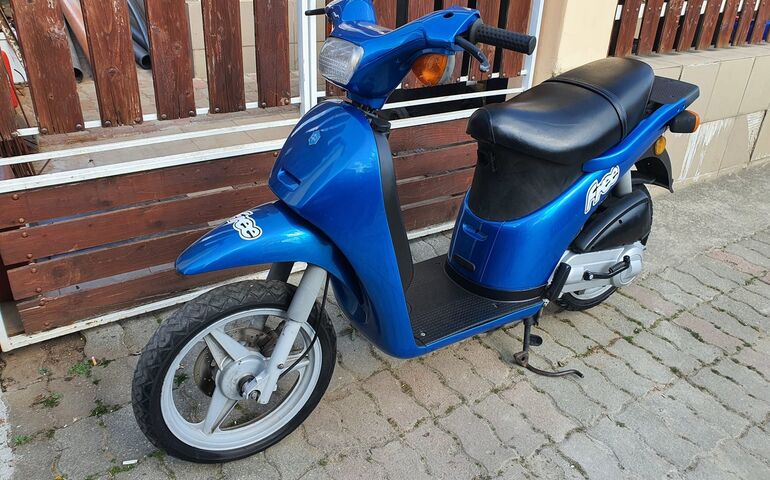 Piaggio Free