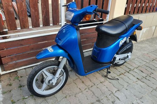 Piaggio Free