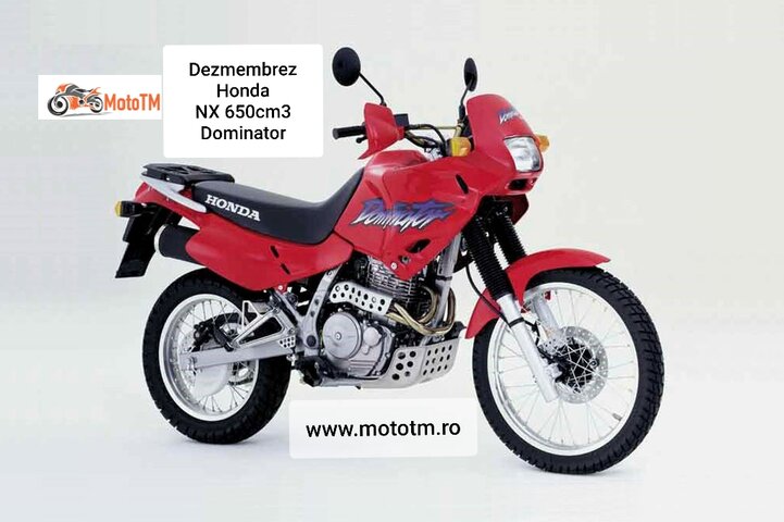 Honda NX 650 Dominator.